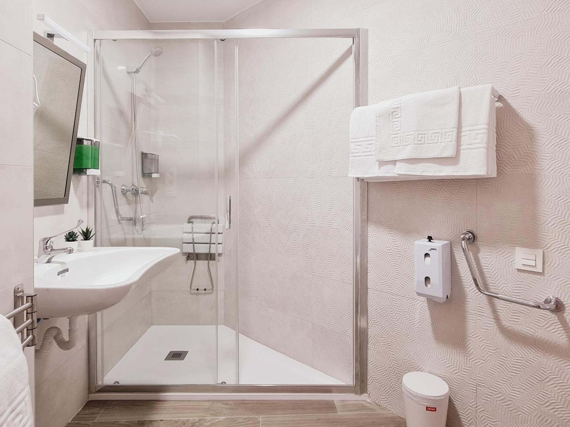 Bilbao Apartamentos Zorroza ภายนอก รูปภาพ